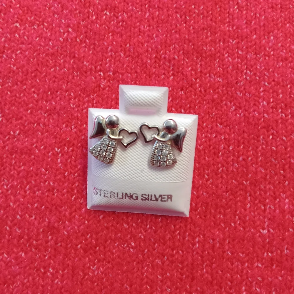 925 Sterling‎ Silver Stud Angel Holding Heart Earrings New